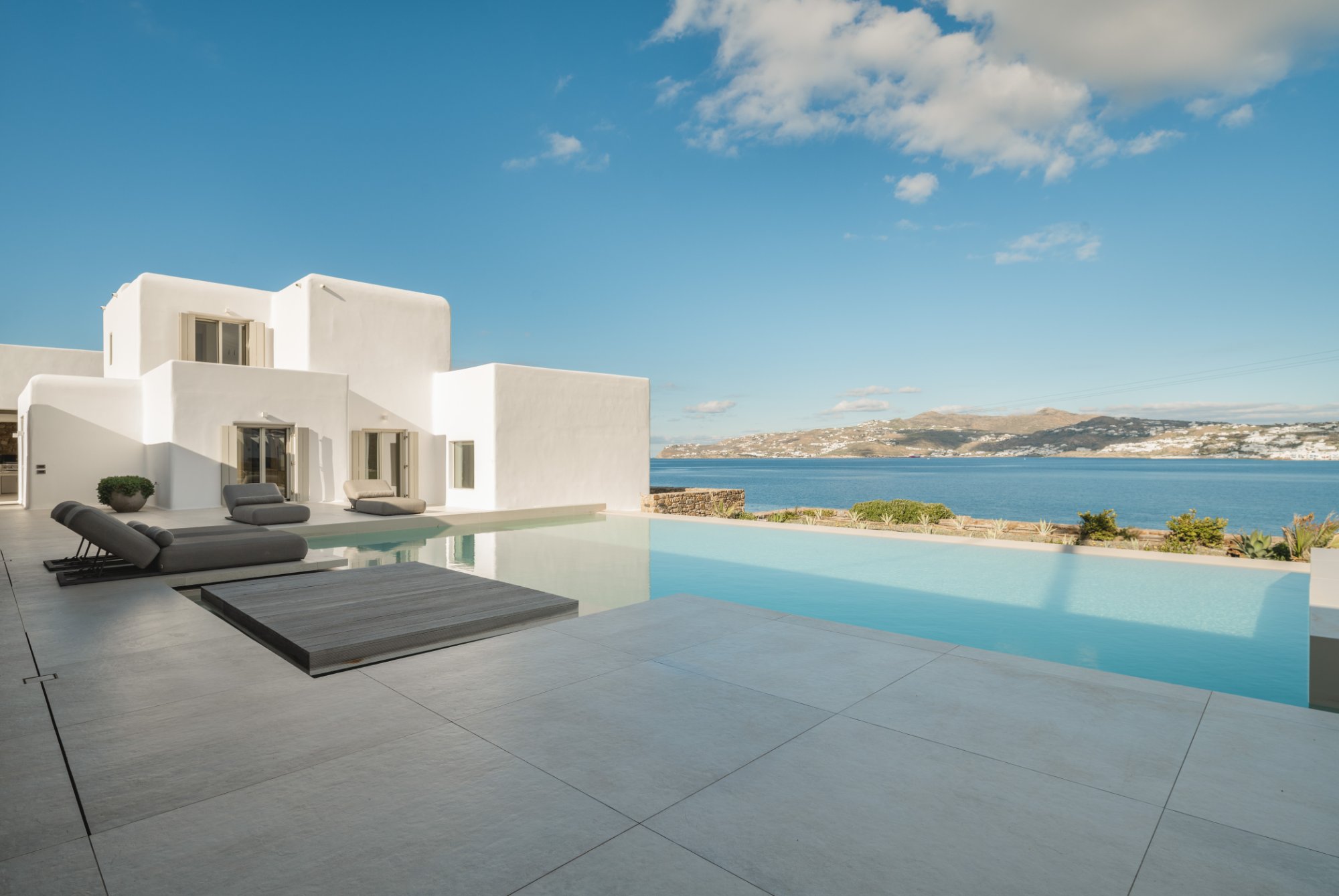Villa Chara — Pool — Ornos, Mykonos
