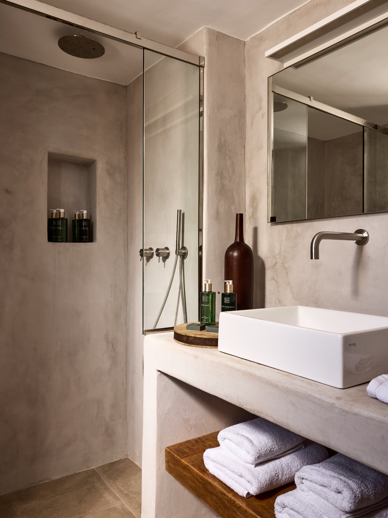 Villa Ilios — Bedroom 1 — Ftelia, Mykonos